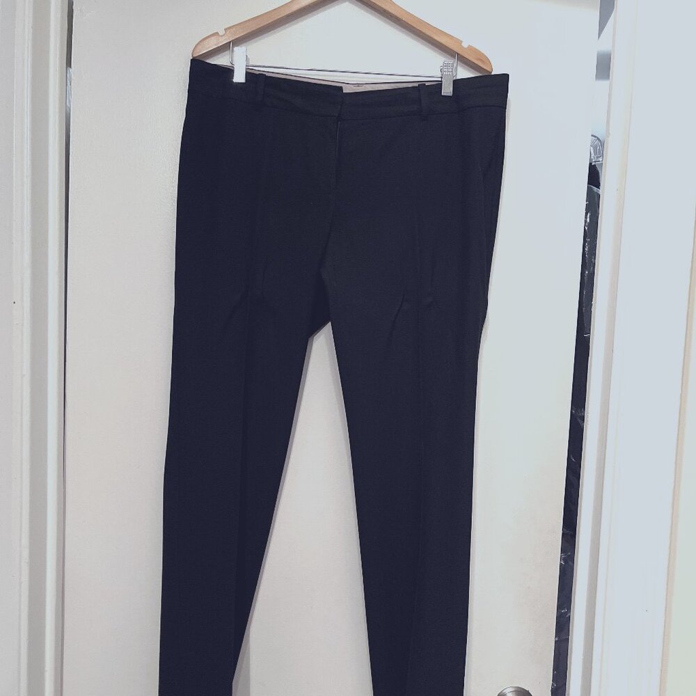 AnnTaylor Black Straight Leg Pants (Size 12)‎